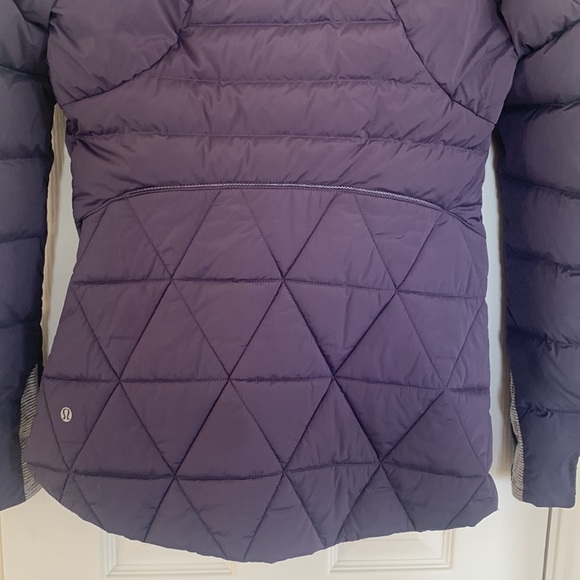 Lululemon Puff Jacket, Size 8 - Picture 10 of 15